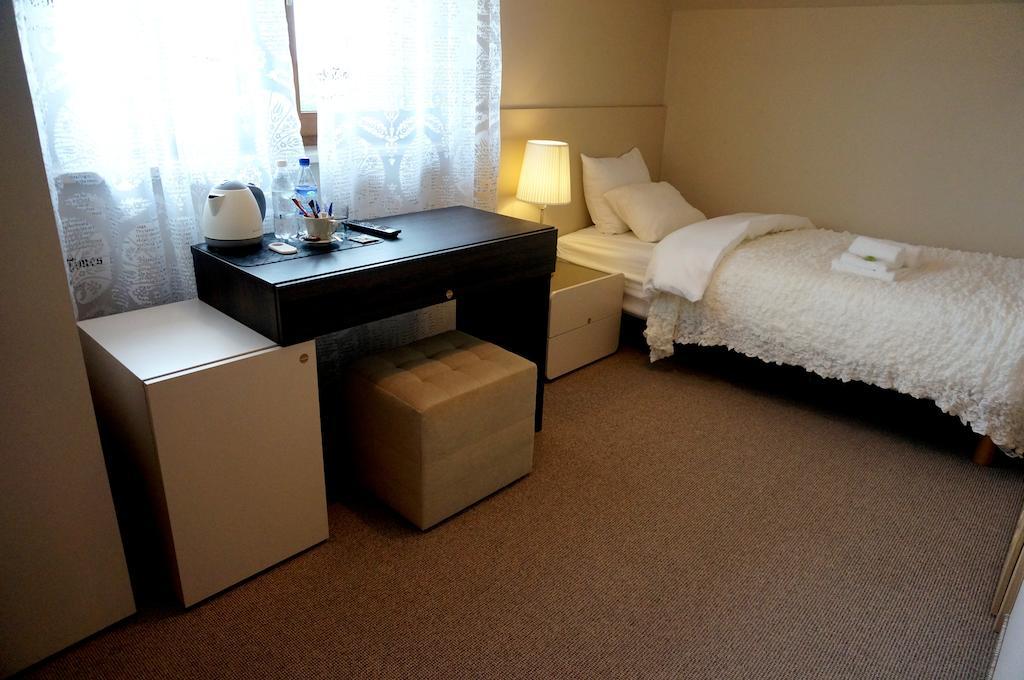 Villa Modlin Airport Nowy Dwór Mazowiecki Rom bilde